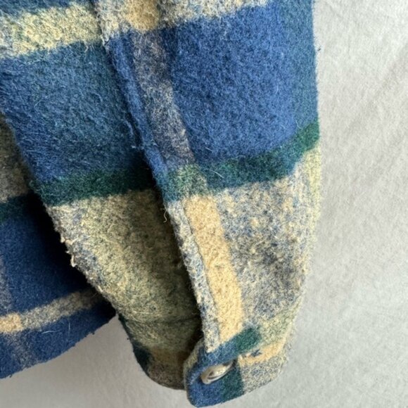 Mens Heavy Duty Plaid Jacket - Picture 4 of 6